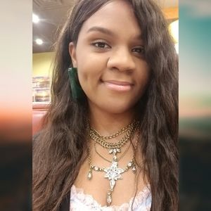 Meet your Posher, Arleesa